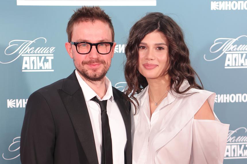 «Не ушла от Саши, но ушла от роли»: как психотерапия жены Петрова спасла их отношения