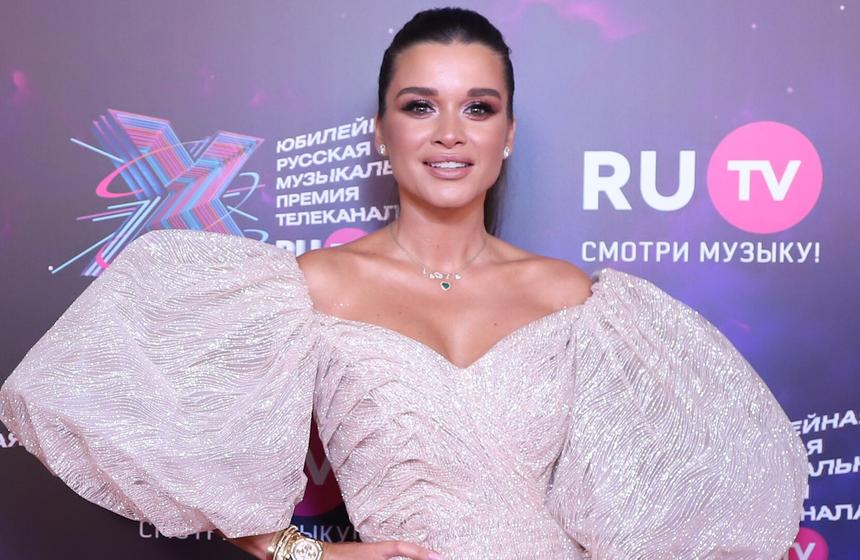 «Мне жаль вас и ваших детей»: Ксения Бородина возмутилась критикой ее воспитания дочерей