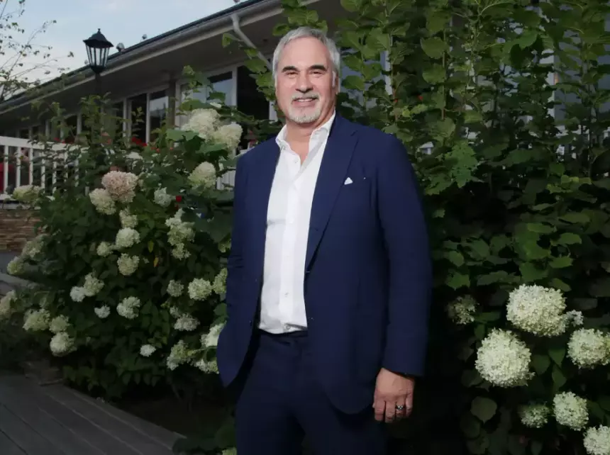 Певец Валерий Меладзе может лишиться активов в России после расширения бизнеса