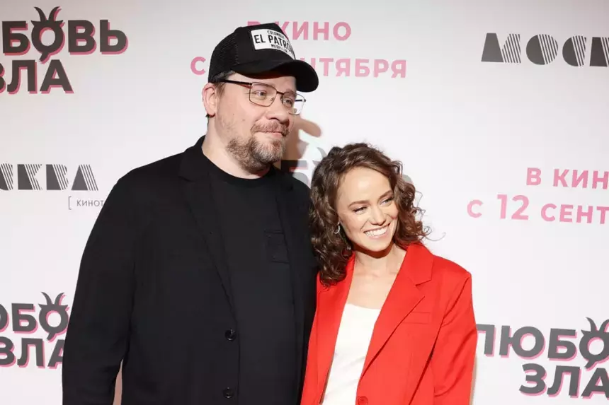 Скрывающая фигуру Ковальчук уехала в деревню без мужа Гарика Харламова