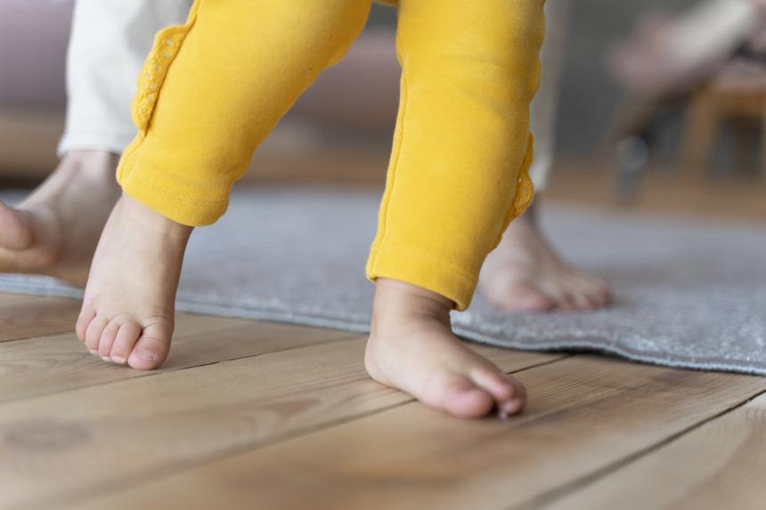 Раньше жили в монастыре: мать, оставлявшую 3-летнюю дочь в квартире, устроили на работу в детсад