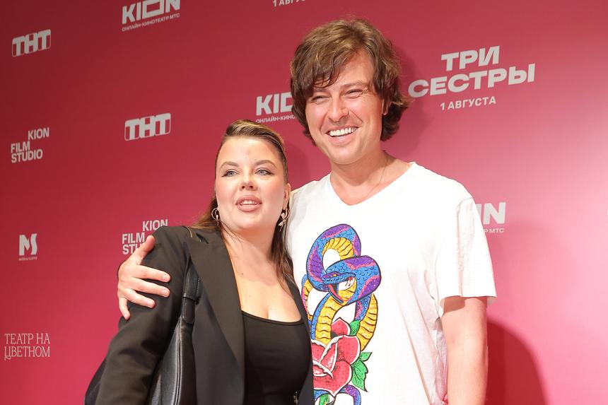 «Она для меня не ровня»: Прохор Шаляпин довел до слез новоиспеченную жену на публике