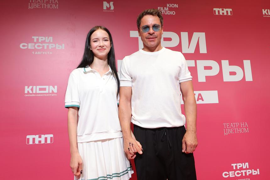 «Целовались взасос»: Павел Деревянко удивил признанием о Гузеевой накануне свадьбы