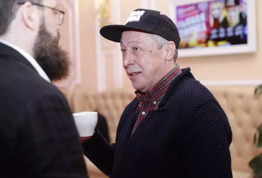 Семья Громовых назвала «сильным шагом» решение Ефремова отписать им квартиру