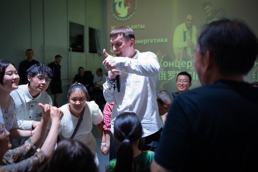 «Люблю быть в храме»: участники группы «Интонация» рассказали, как предпочитают отдыхать