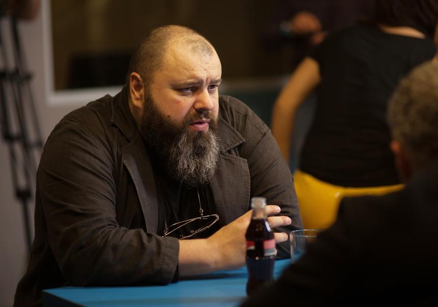 «Присоединилась к гламурному эшелону теток»: Фадеев заявил, что Глюкозу перестали воспринимать после брака