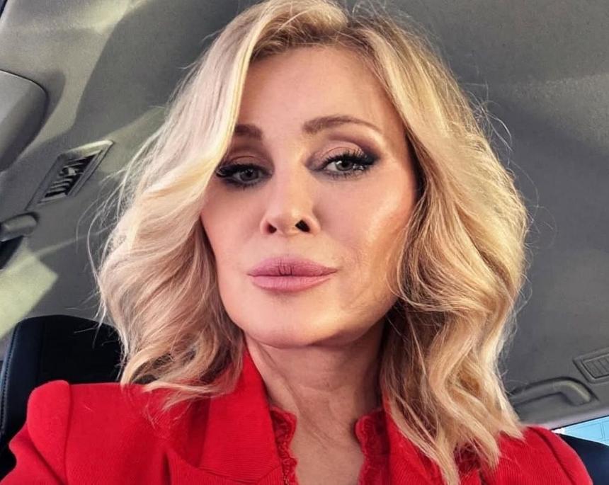 «В Москве выступают „патриоты“, поливавшие Родину грязью»: Вика Цыганова раскритиковала культуру в России