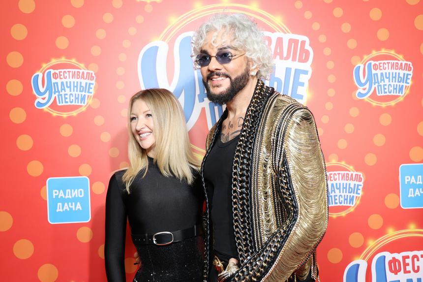 «Образ чудаковатый»: стилист Александр Рогов раскритиковал фаворитку Филиппа Киркорова Марго Овсянникову