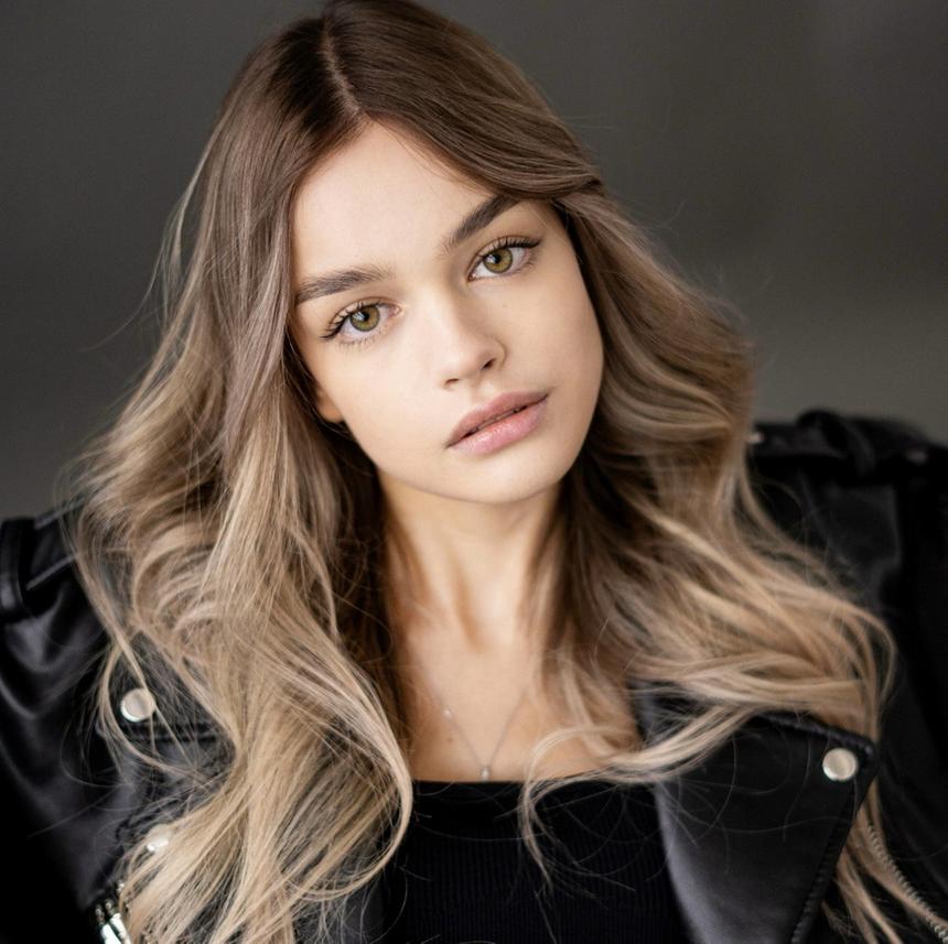 «Я сталкивалась с несправедливостью»: Александрина Олексюк о съемках в кино, вещем сне и браке с Марком Горобцом