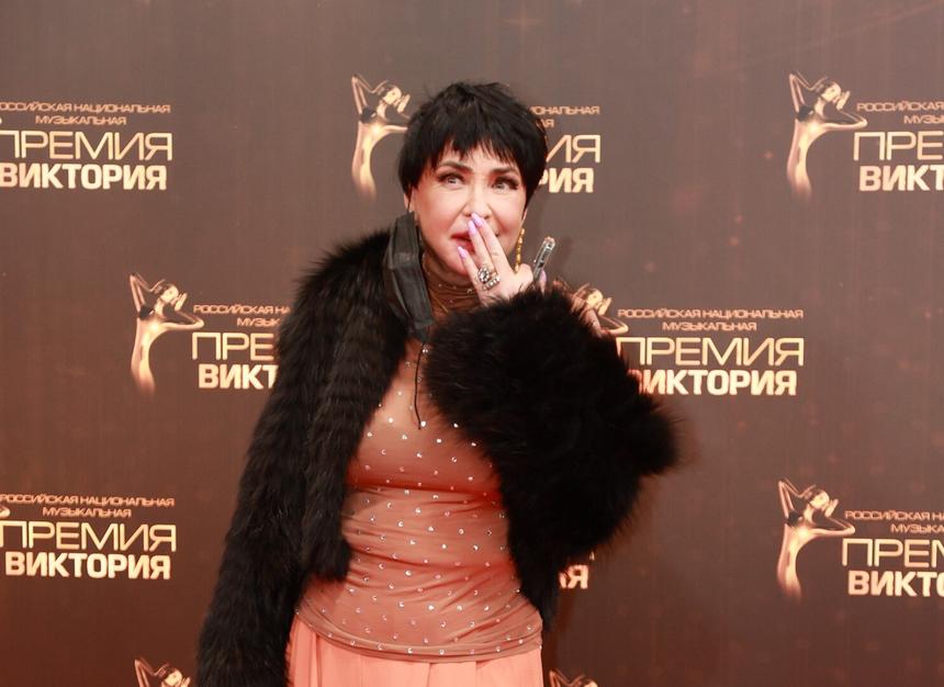 Лолита назвала условия, при которых согласилась бы встречаться со скуфом