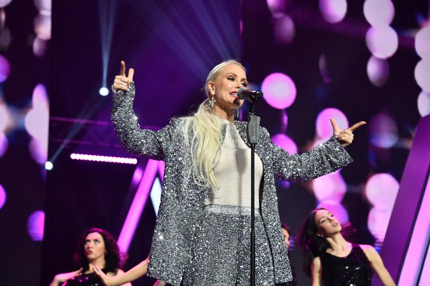 «Это случайность»: Катя Гордон вышла на связь с синяком под глазом и сделала заявление