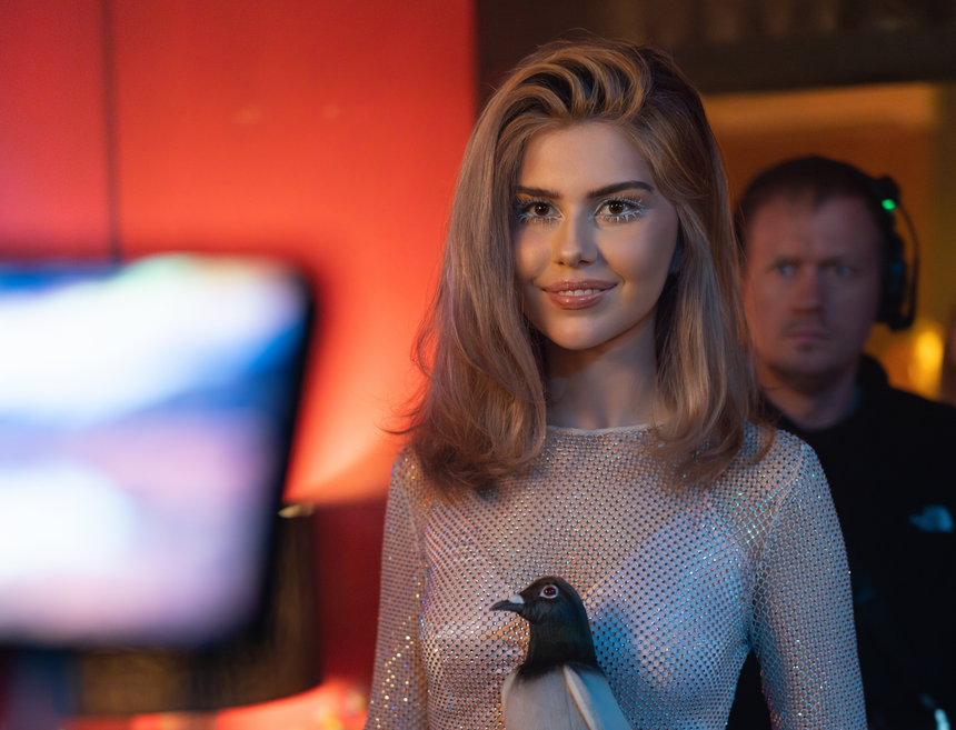 «Очень интересный типаж внешности»: стилист «Модного приговора» и имидж-эксперт оценили образы певицы JALAGONIA