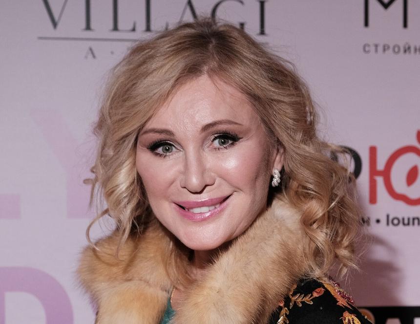 «Неужели хоть кто-то поверит?»: Цыганова раскритиковала Пугачеву, обвинившую Галкина* в отъезде из России