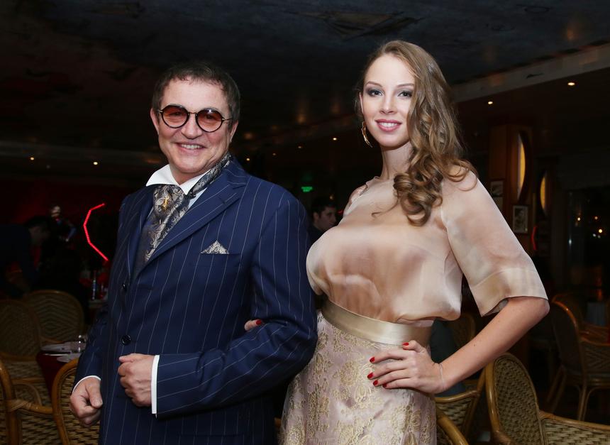 «Я забираю твою жену»: Роман Товстик приходил к Дмитрию Диброву и говорил о Полине