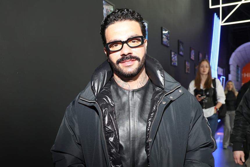 Валентина Иванова снялась с вернувшимся из Турции Тимати после рождения ребенка