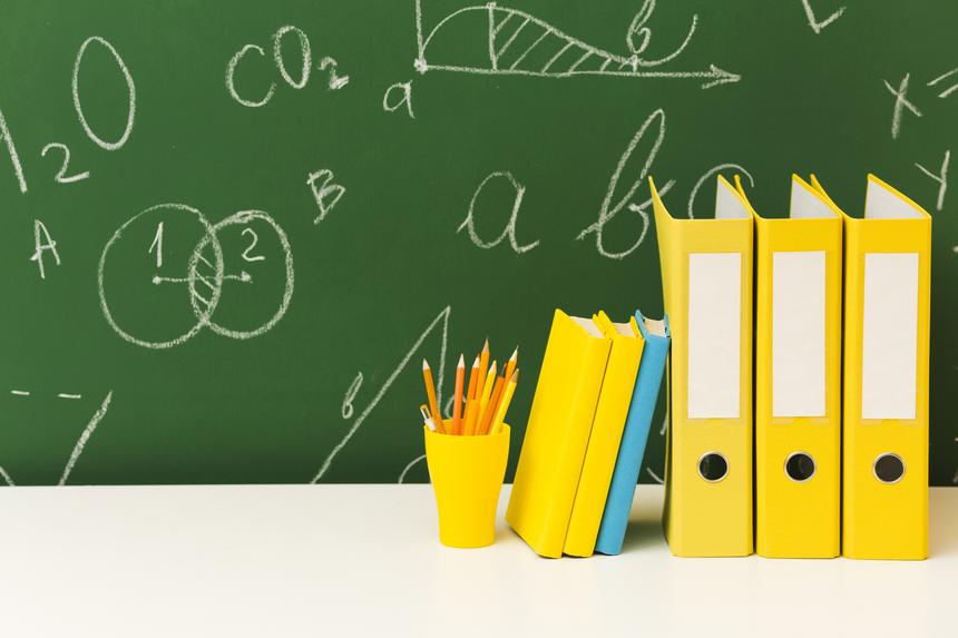 В Ульяновской области школьница умерла на линейке из-за проблем с сердцем