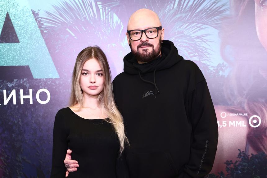 Юная жена 50-летнего режиссера Марка Горобца стала студенткой ВШЭ