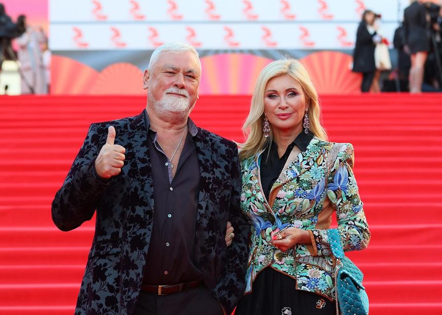 В РПЦ посоветовали Вике Цыгановой критиковать коллег в умиротворяющем тоне