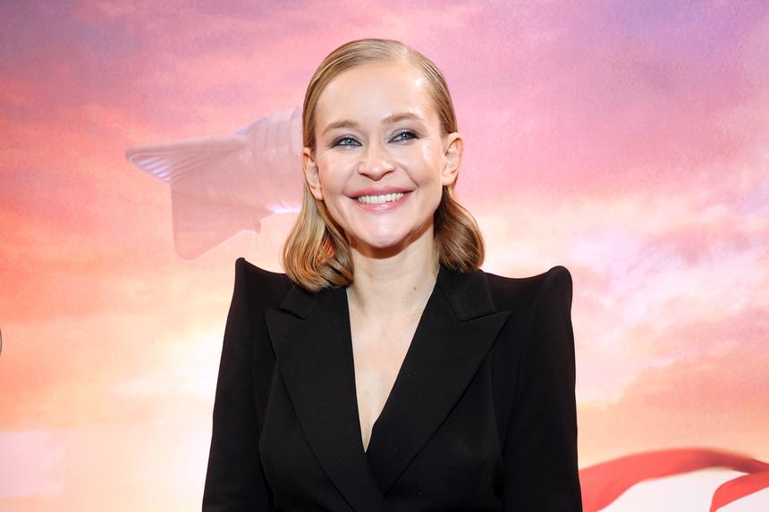 «Гонорар за риск позволил сделать перерыв»: кинокритик рассказал о будущем карьеры Пересильд