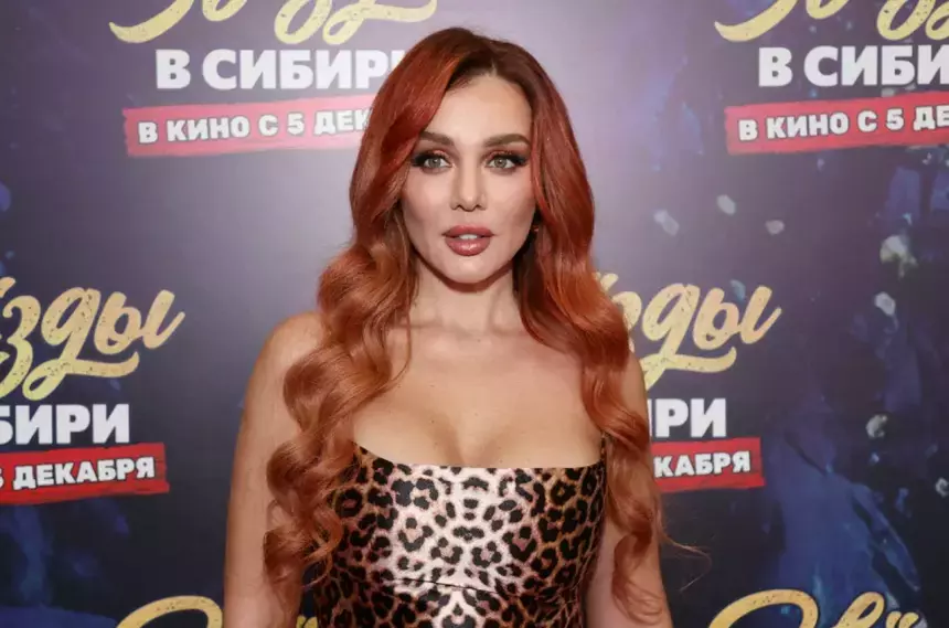 «Мистер Бин гордился бы тобой»: отец Яниса Тиммы высмеял Седокову за фото с букетами цветов