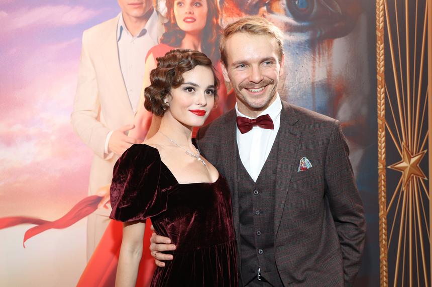 Актриса Ангелина Стречина призналась, что муж дает ей советы по стилю