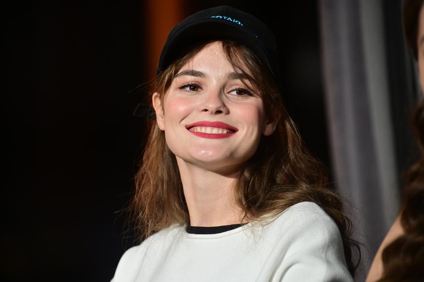 «Шальная императрица есть в каждой девушке»: актриса Ангелина Стречина рассказала о забавных поступках