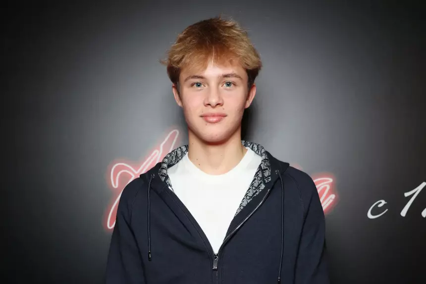 «Откроется больше возможностей по ролям»: Леон Кемстач рассказал о кино, музыке и приближении совершеннолетия