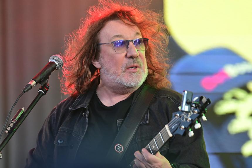 «Бабушка поведала мне эту историю перед смертью»: у потерявшего брата Владимира Кузьмина объявился племянник