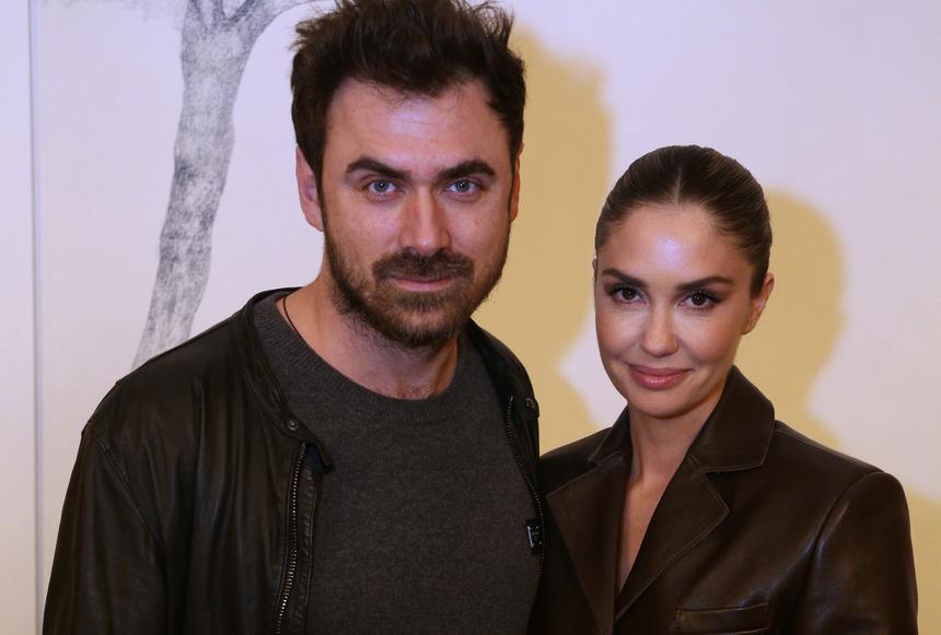 Беременная актриса Агата Муцениеце собирается вновь выступать в кабаре-шоу