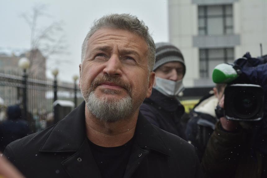 Отец Агутина рассказал, что у 85-летней матери певца была болезнь Паркинсона