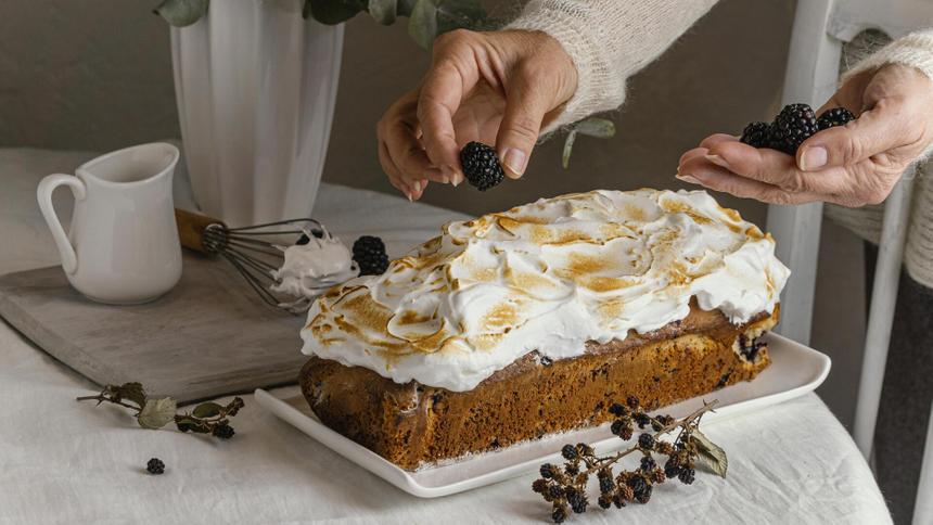 Внучка и кошка умерли после того, как съели бабушкин торт