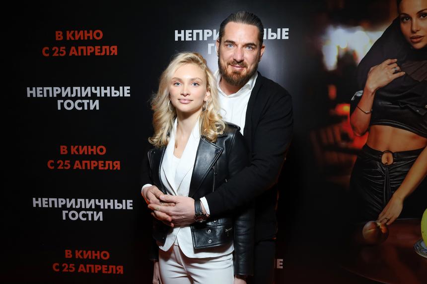 «Муж подарил машину с водителем»: жена Курбана Омарова рассказала о счастливом браке