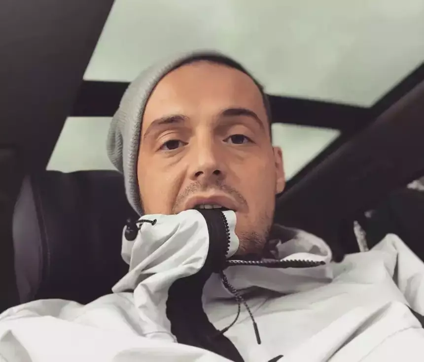 Запечатлен с молодой девушкой: Гуф спровоцировал слухи о новом романе