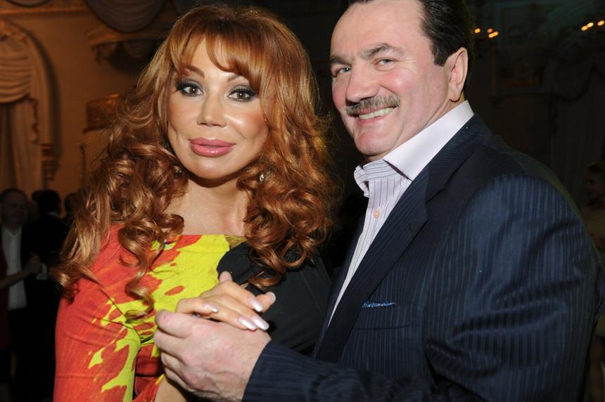 «А куда деваться-то?»: почему Маша Распутина расписалась с мужем через 26 лет совместной жизни