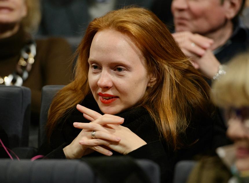 Предполагаемая любовница Михаила Ефремова Дарья Белоусова вышла в свет после новостей о возвращении актера к жене