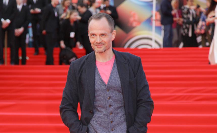 Отец пятерых детей Михаил Евланов рассказал об их отказе становиться актерами и непубличном образе жизни