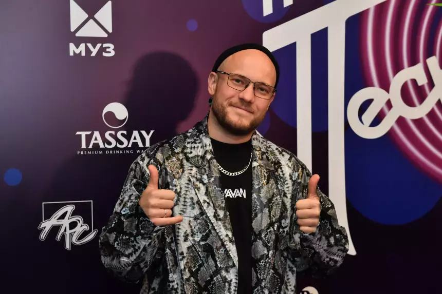 «Из-за финала сериала»: актер Владимир Селиванов заявил, что его не пустили в Европу