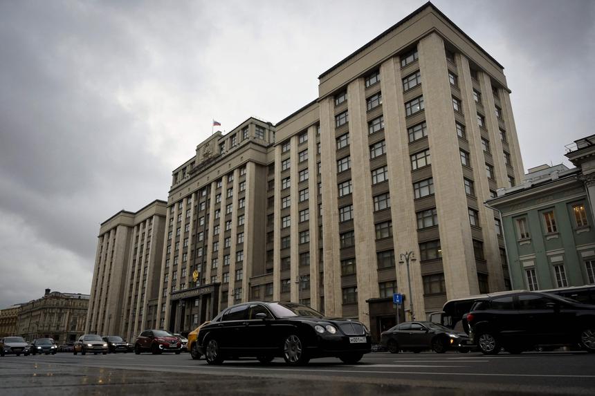 Депутатов засняли во время игры в онлайн-шахматы на заседании Госдумы