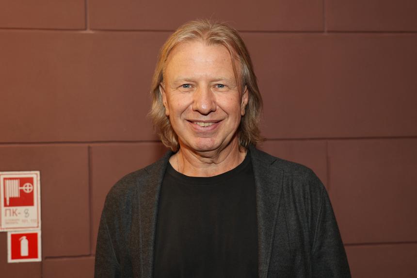 У 59-летнего композитора Виктора Дробыша родился пятый внук