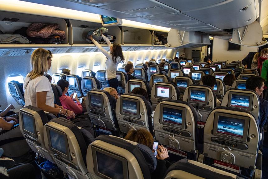 Стюардесса умерла, почувствовав себя плохо во время рейса Милан — Тайбэй