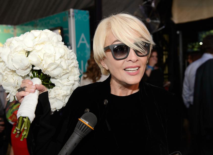 «Совсем сбрендили. Она как жила в Латвии, так и живет»: Стас Садальский вступился за «беглую» Лайму Вайкуле