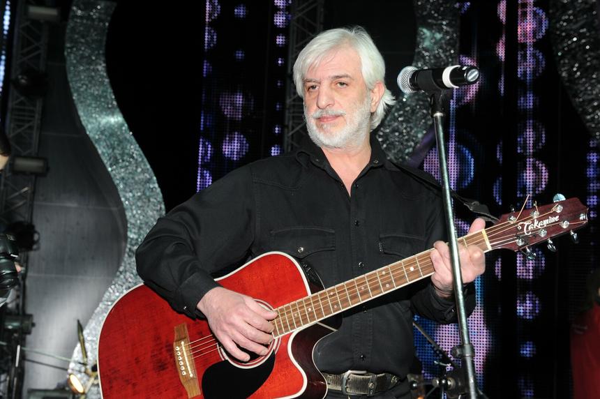 По еврейской традиции: звезду шансона Ефрема Амирамова похоронили в Израиле