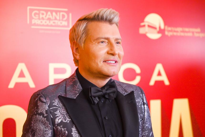 «Люблю и ненавижу!»: экс-избранница Николая Баскова показала постельное фото с ним