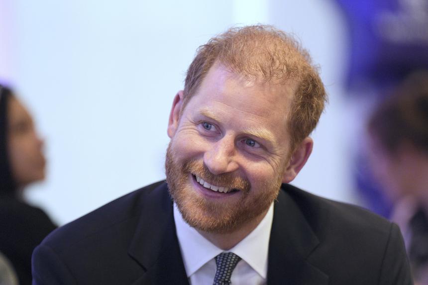 «Все вернулось на круги своя»: принц Гарри упустил шанс на примирение с королем