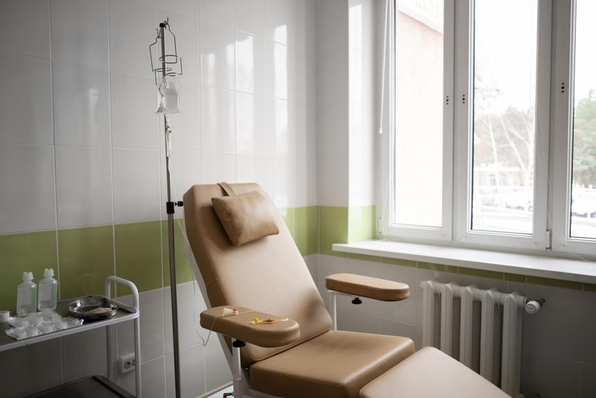 Вскоре мать выступит на суде: следователи раскрыли гибель 16-летнего юноши с аутизмом в психиатрической клинике