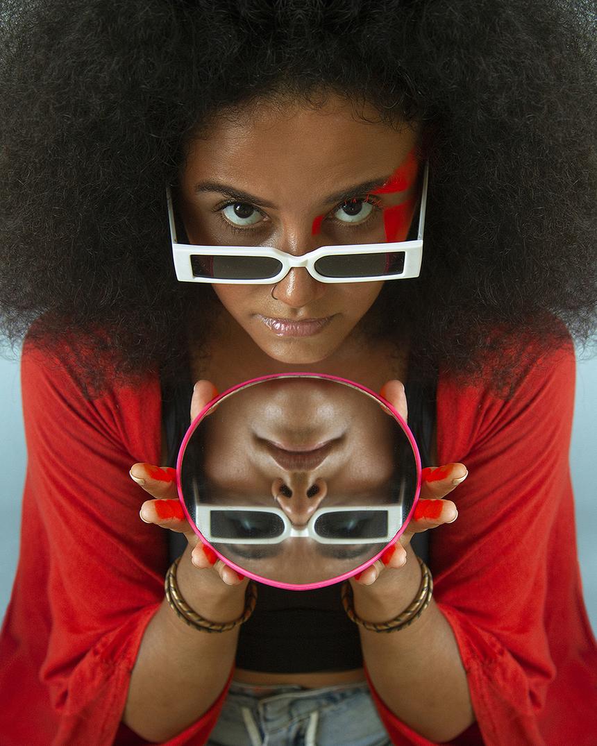 «Я постоянно боялась за свою жизнь»: певица с эфиопскими корнями Лида Лему о творчестве и поиске отца