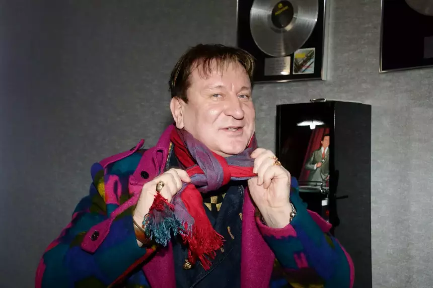 Горничная всю ночь убирала номер: Сергею Пенкину пришлось отдать 350 тысяч рублей за ЧП в отеле