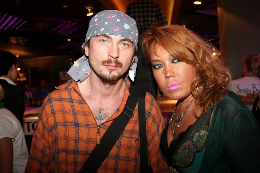 «Действовали согласованно»: адвокат семьи Талькова назвала Азизу возможной соучастницей убийства