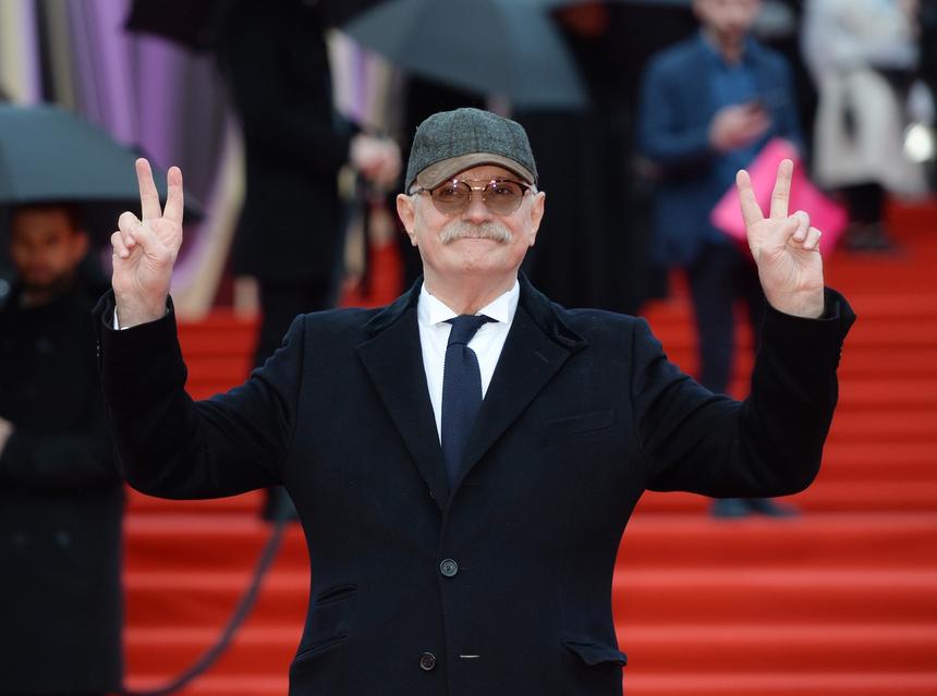 «А сейчас можешь?»: актриса Анастасия Имамова вспомнила, как Михалков ударил ее, чтобы она сыграла сцену