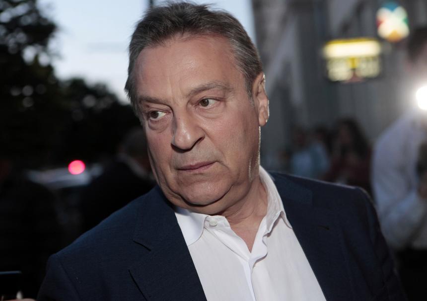 «Забыли и оставили умирать в нищете»: продавший квартиры в Москве Геннадий Хазанов не помог больному брату